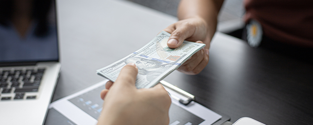 Is it necessary to pay a deposit or an advance (pre-payment) for the hair transplant surgery?